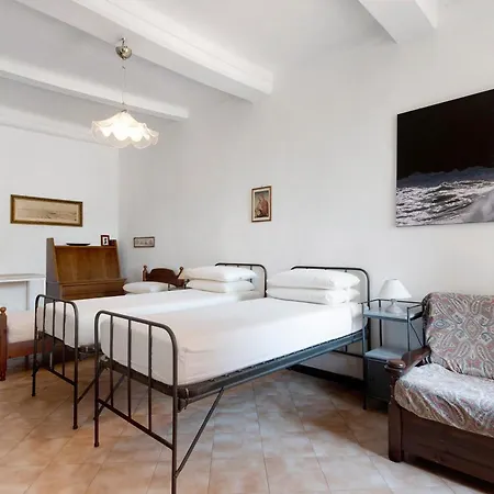 Piazza Bertamino Appartement
